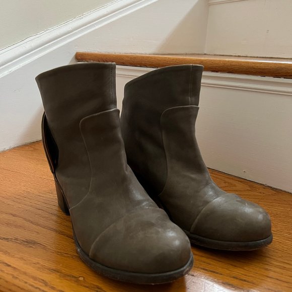 P. Monjo Leather Ankle Booties - Picture 7 of 8